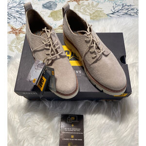 CAT Flats & Loafers womans Size 8 Beige